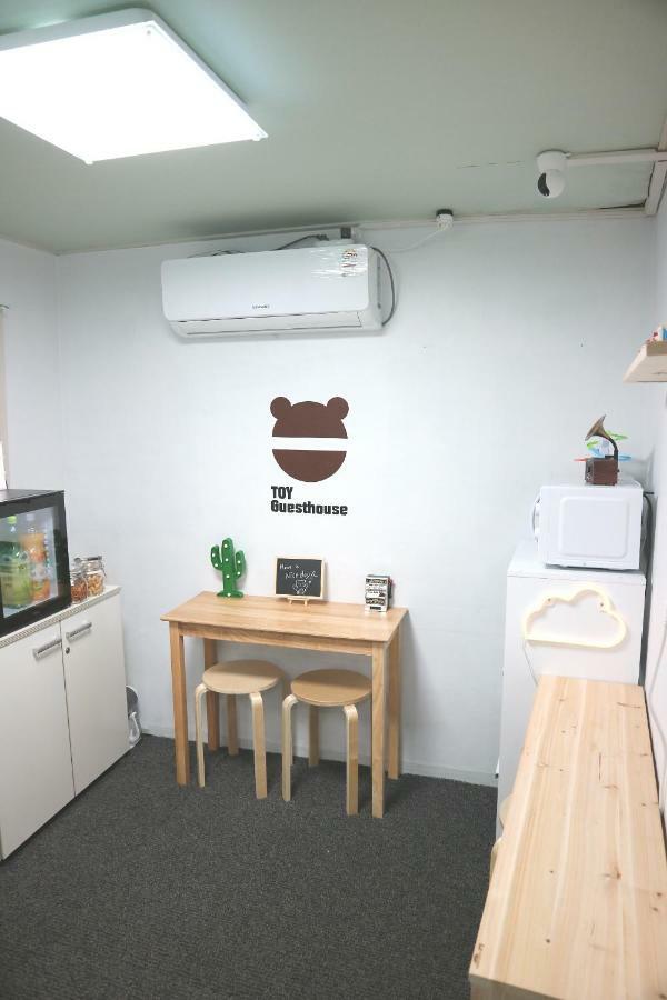 Toy Guesthouse Seoul Exterior foto